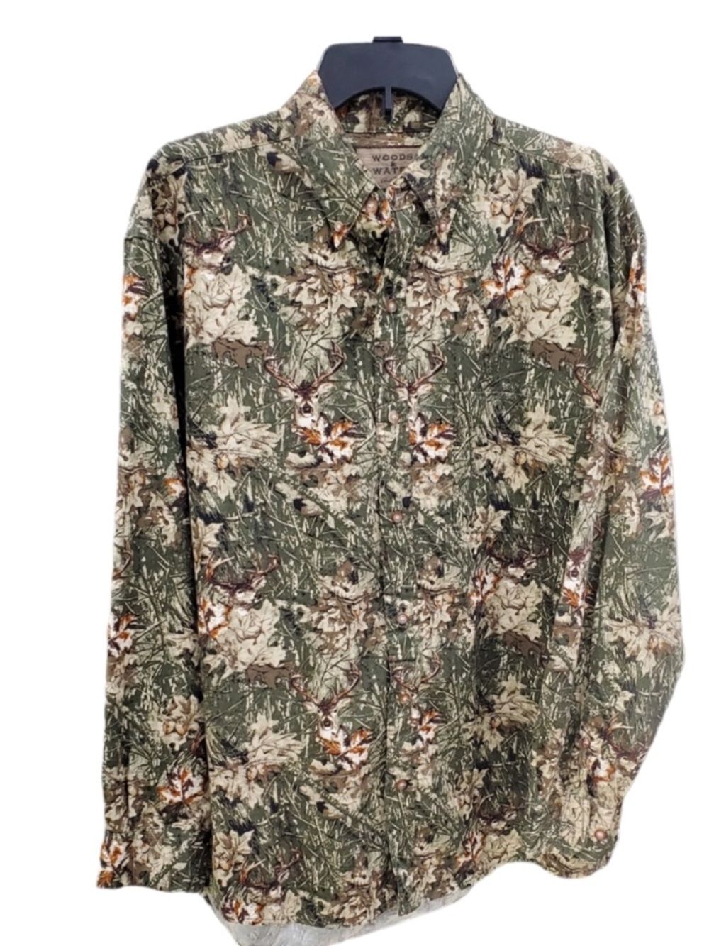 Woods & Water NEW Camo Mens XL Long Sleeve Button Front Shirt Deer Hunting